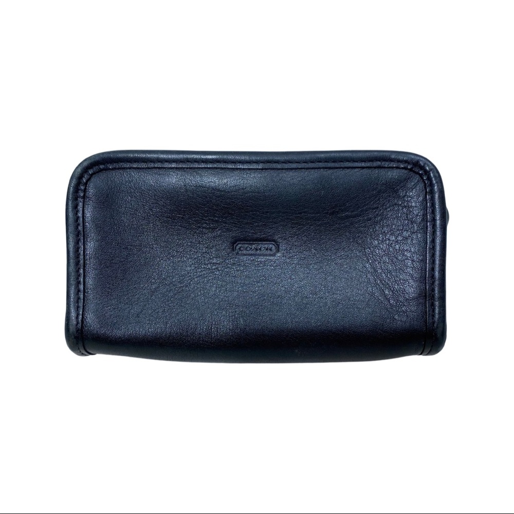 Vintage Coach women’s genuine leather Pouch Color Black